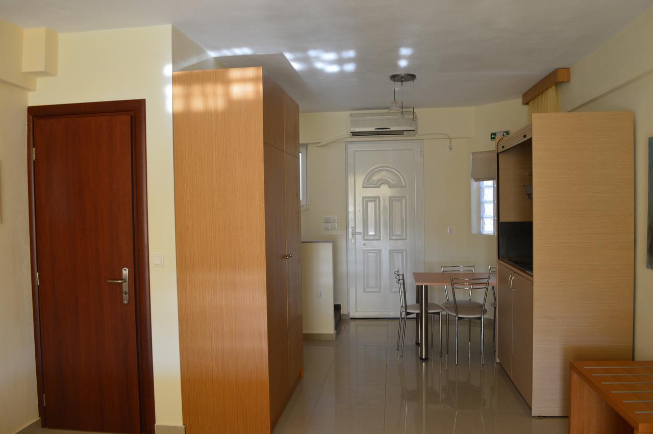 Alex House Zacharo Exterior foto
