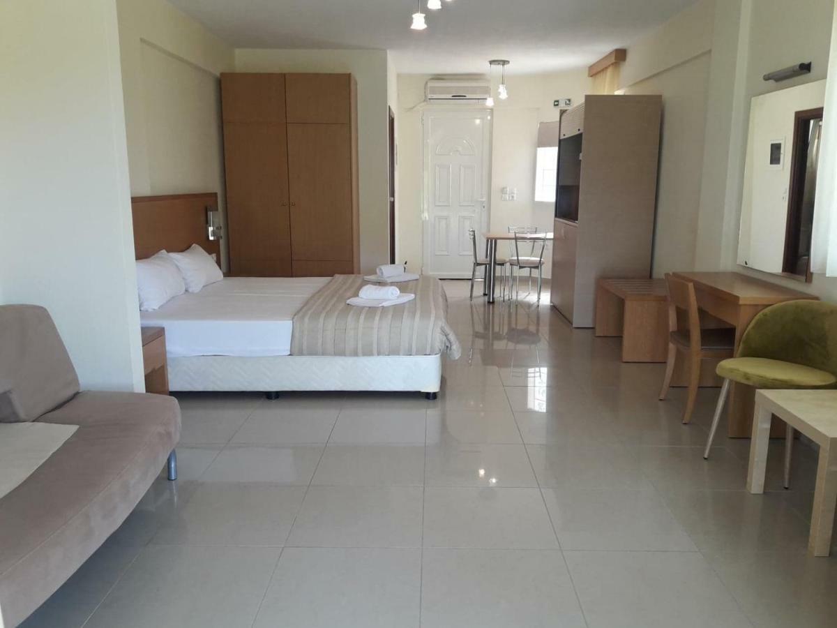 Alex House Zacharo Exterior foto